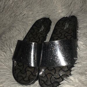 Urban outfitters slide